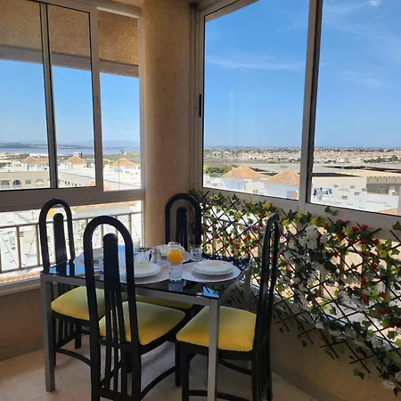 Διαμέρισμα 2 Bed Penthouse Close To The