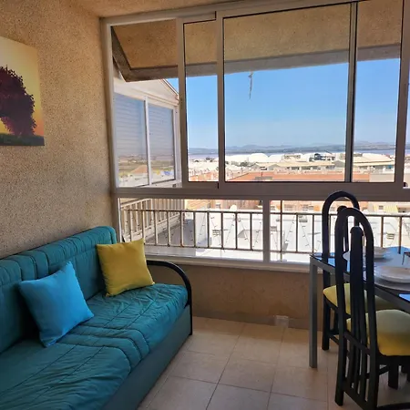 Διαμέρισμα 2 Bed Penthouse Close To The *
