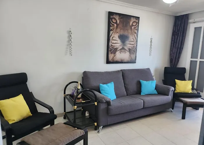 شقة 2 Bed View Penthouse Close To The *