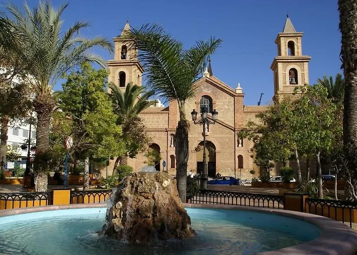 2 Bed View Penthouse Close To The * 托雷维耶哈