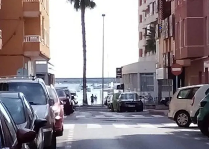 2 Bed View Penthouse Close To The 公寓