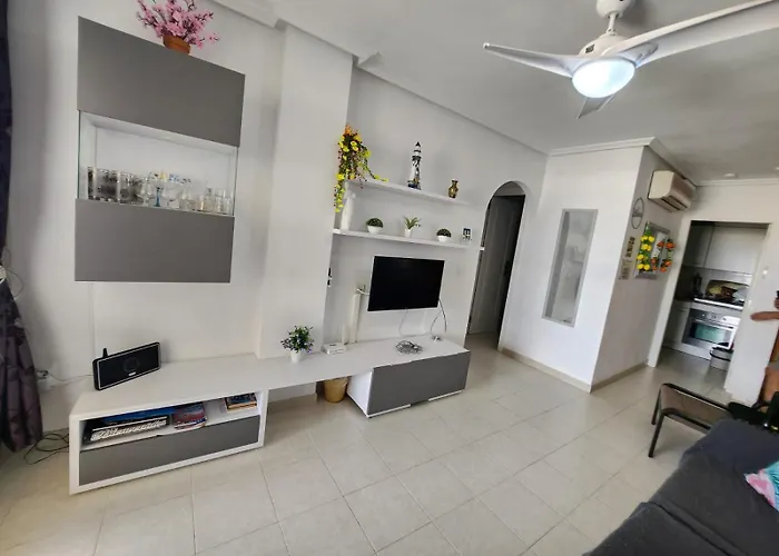 2 Bed View Penthouse Close To The * 托雷维耶哈